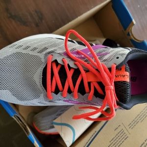 Brooks Launch 6